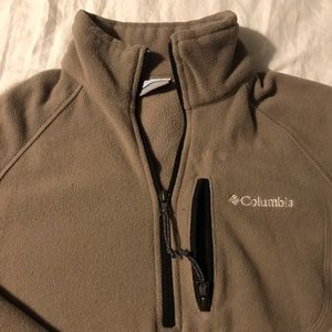 Columbia Pull Over